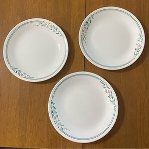 Set of 3 Corelle Rosemarie pattern luncheon plates